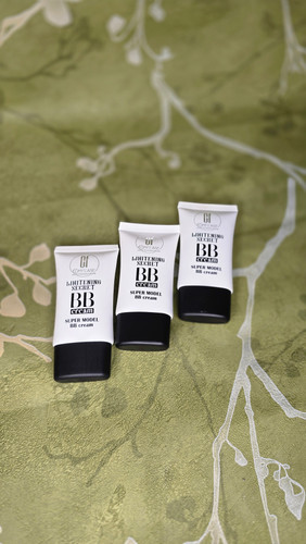 بی بی کرم کامفیس Comease Whitening Secret BB Cream