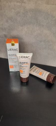 ضد آفتاب لیراک Sunific Extreme SPF50 | محافظت بسیار بالا ضد لک