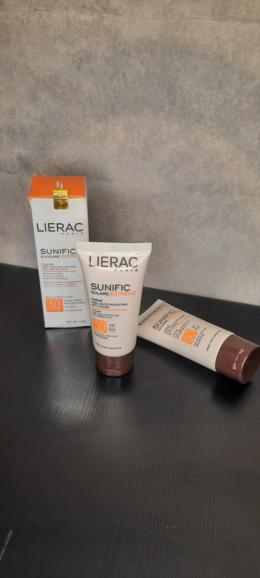 ضد آفتاب لیراک Sunific Extreme SPF50 | محافظت بسیار بالا ضد لک
