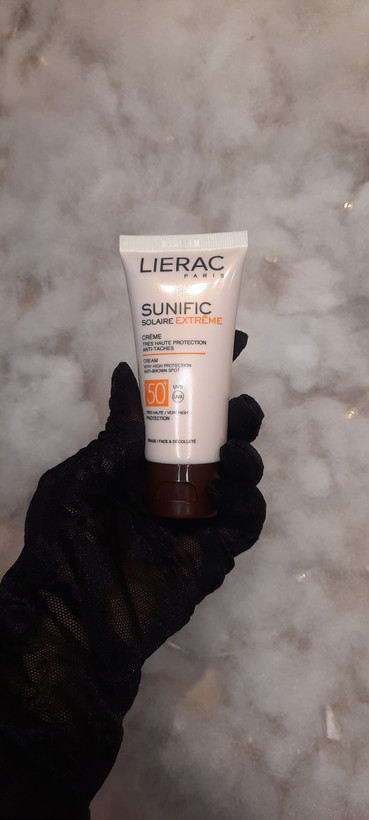 ضد آفتاب لیراک Sunific Extreme SPF50 | محافظت بسیار بالا ضد لک