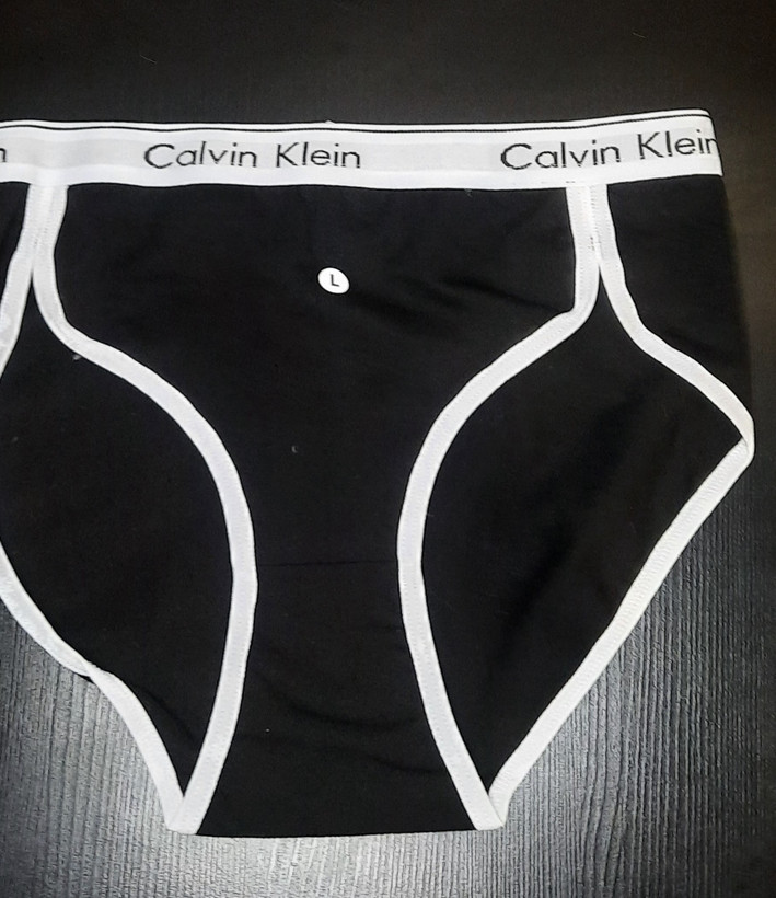 شورت زنانه سوپر نخ کشی سایز L مدل Calvin Klein