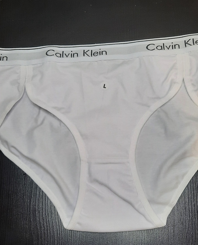 شورت زنانه سوپر نخ کشی سایز L مدل Calvin Klein